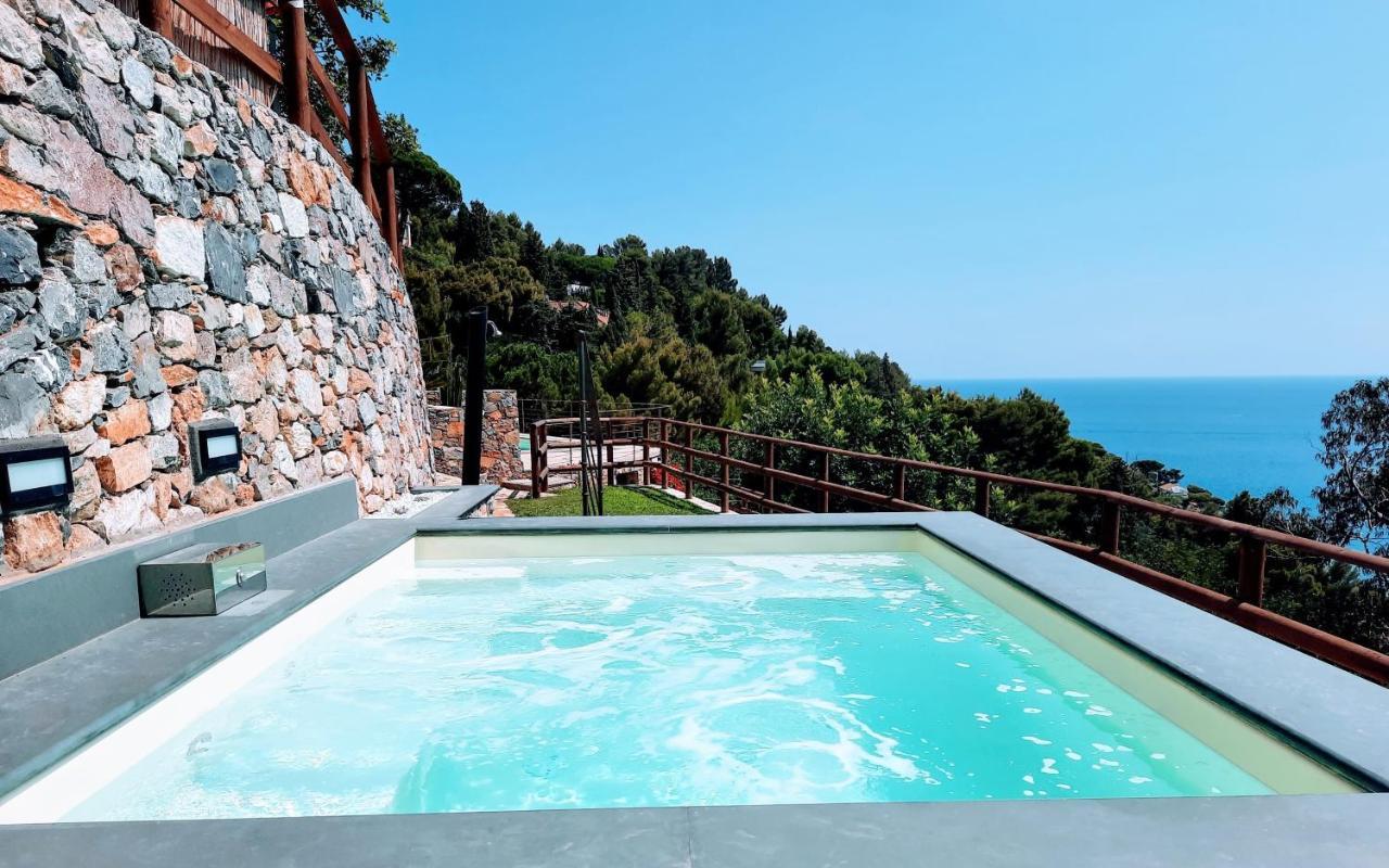 La Sterlizia Di Santa Croce Hotell Alassio Eksteriør bilde