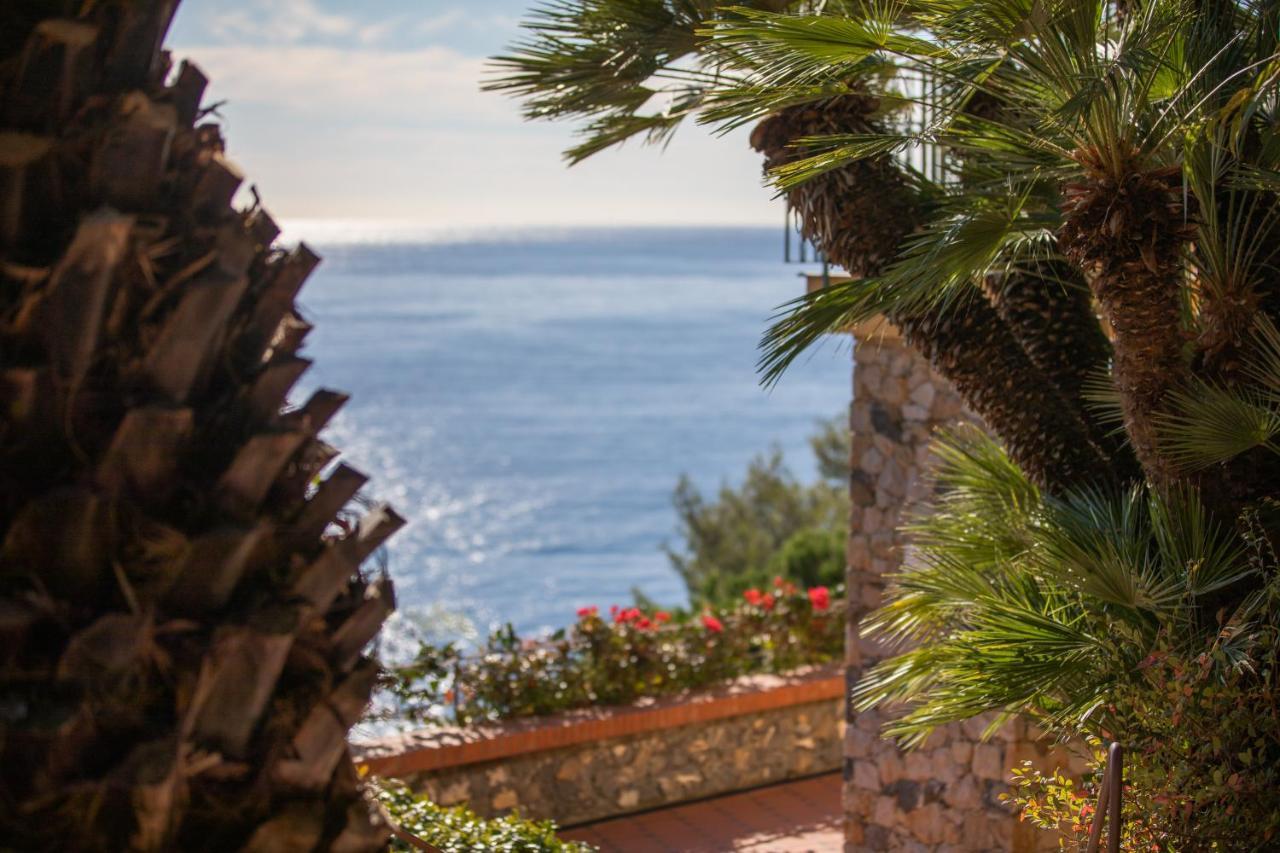 La Sterlizia Di Santa Croce Hotell Alassio Eksteriør bilde