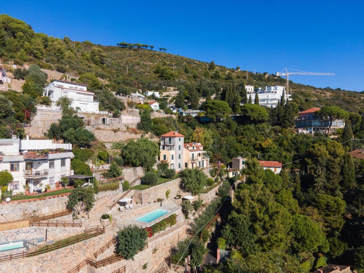 La Sterlizia Di Santa Croce Hotell Alassio Eksteriør bilde